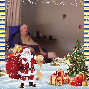 Meet your Posher, Laurie